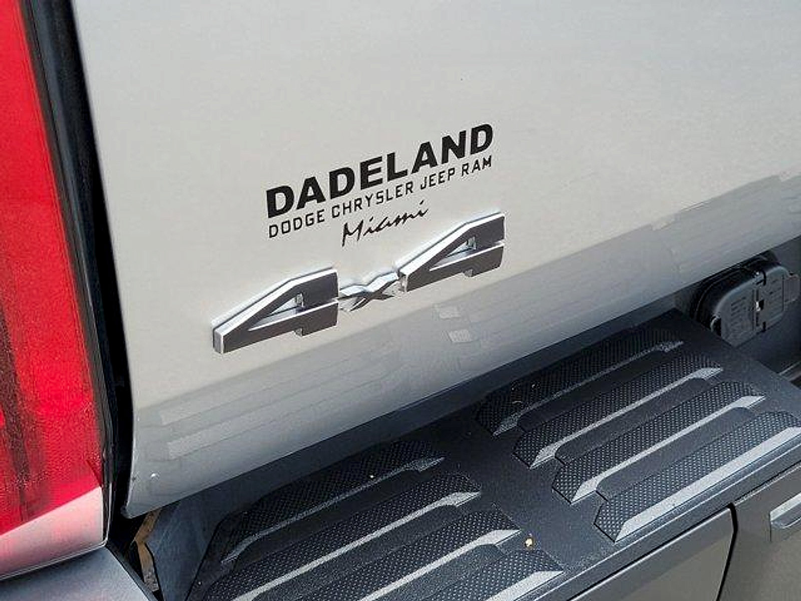 Used 2022 Toyota Tundra SR5 w/ SR5 Premium Package AWD/4WD image 10