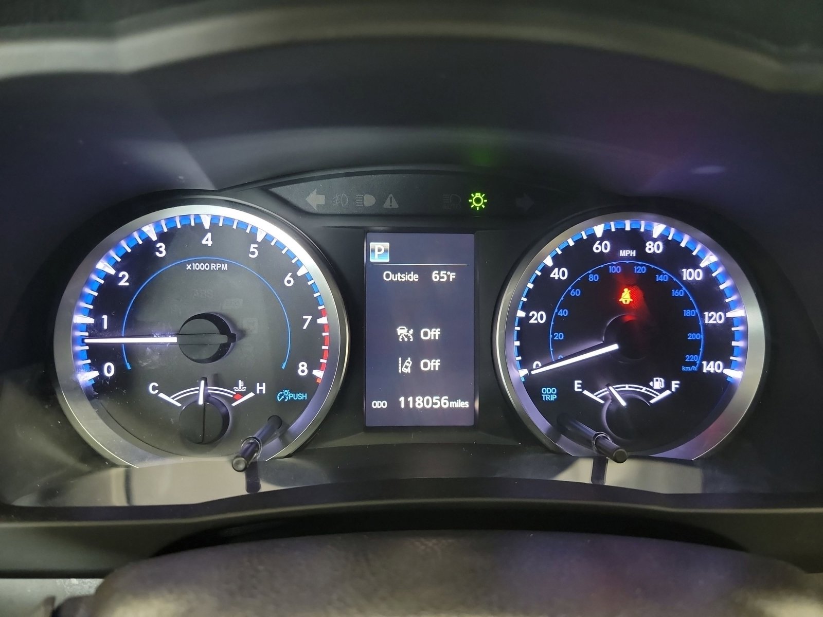 Used 2019 Toyota Highlander LE AWD/4WD image 18