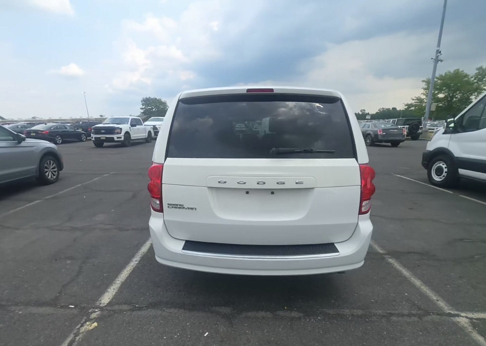 Used 2013 Dodge Grand Caravan SE FWD image 5