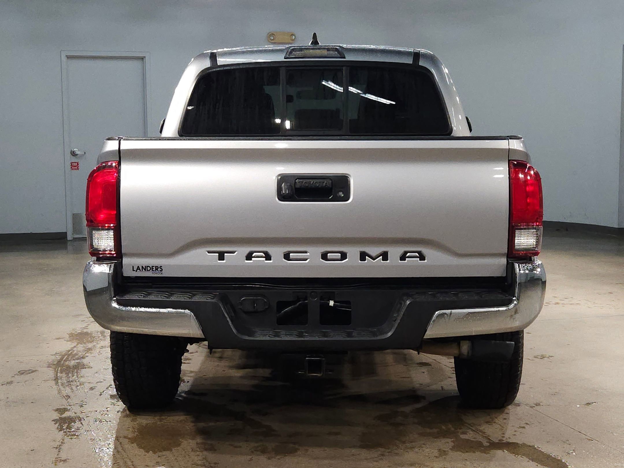 Used 2020 Toyota Tacoma SR5 image 6