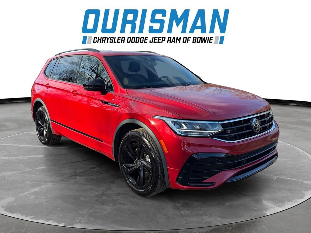 Used 2024 Volkswagen Tiguan SE R-Line