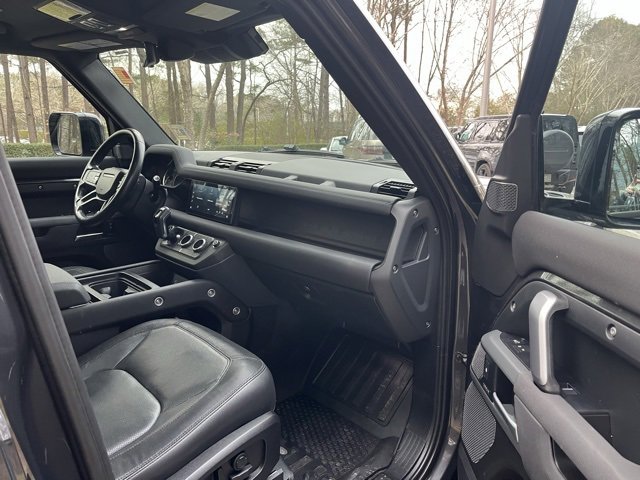 Certified 2023 Land Rover Defender 110 X-Dynamic SE image 10