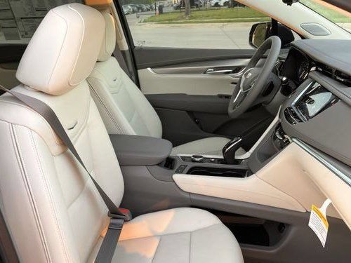 New 2026 Cadillac XT5 Premium Luxury w/ Driver Assist Package FWD image 24