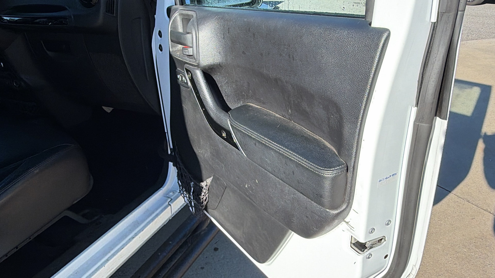 Used 2014 Jeep Wrangler Unlimited Sahara AWD/4WD image 18