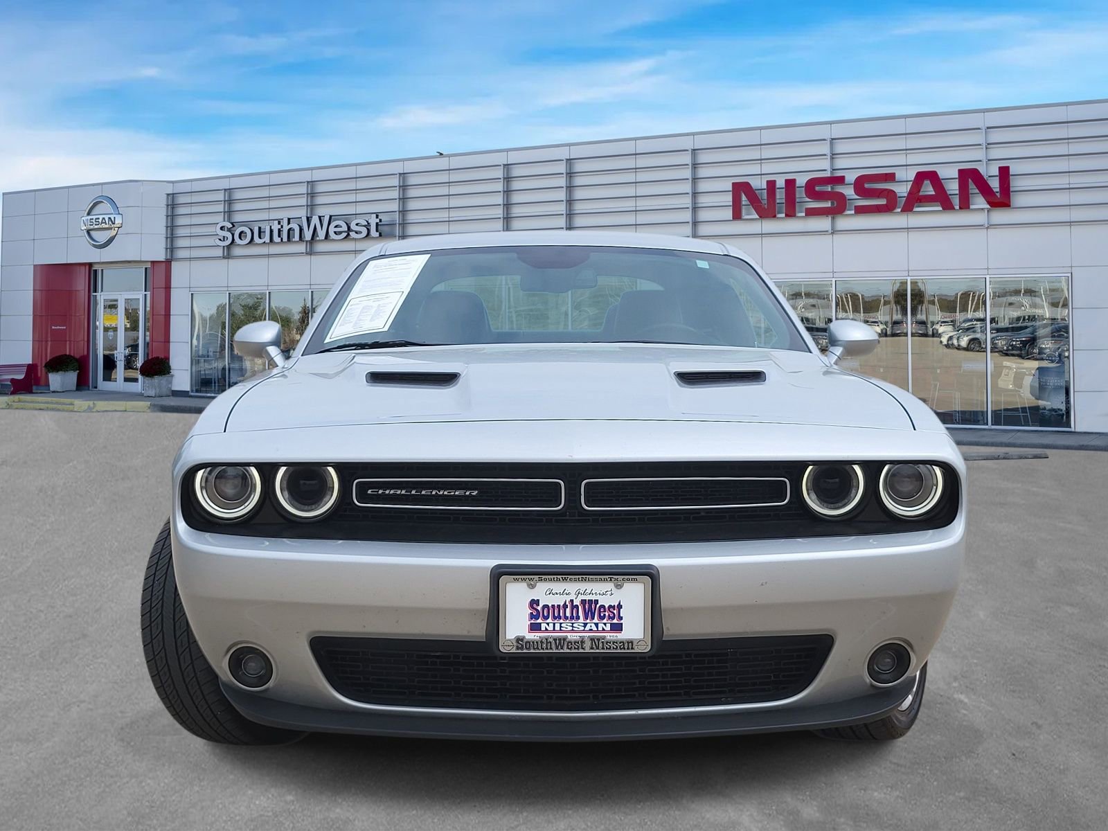 Used 2023 Dodge Challenger SXT w/ Plus Package RWD image 10