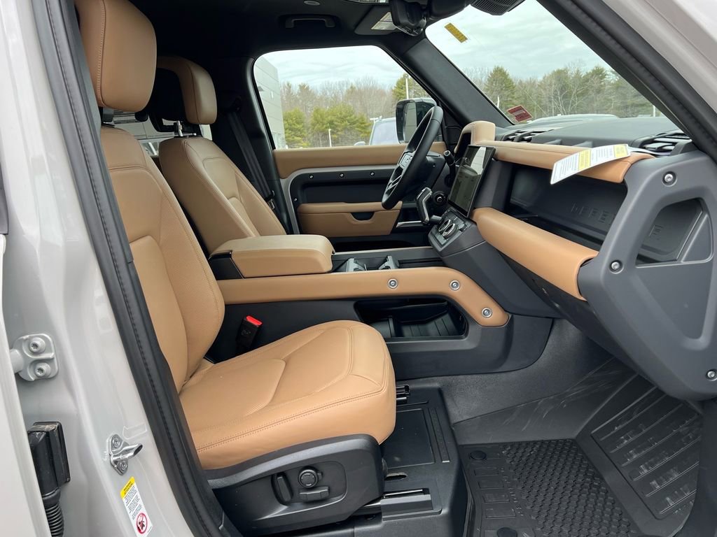 New 2026 Land Rover Defender 110 X-Dynamic SE image 26