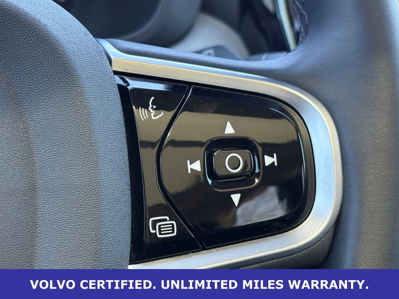 Certified 2025 Volvo XC60 B5 Plus image 20