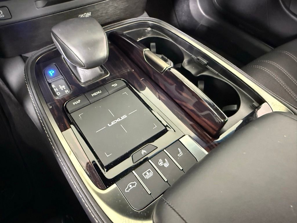 Used 2022 Lexus LS 500 w/ Interior Upgrade Package RWD image 24