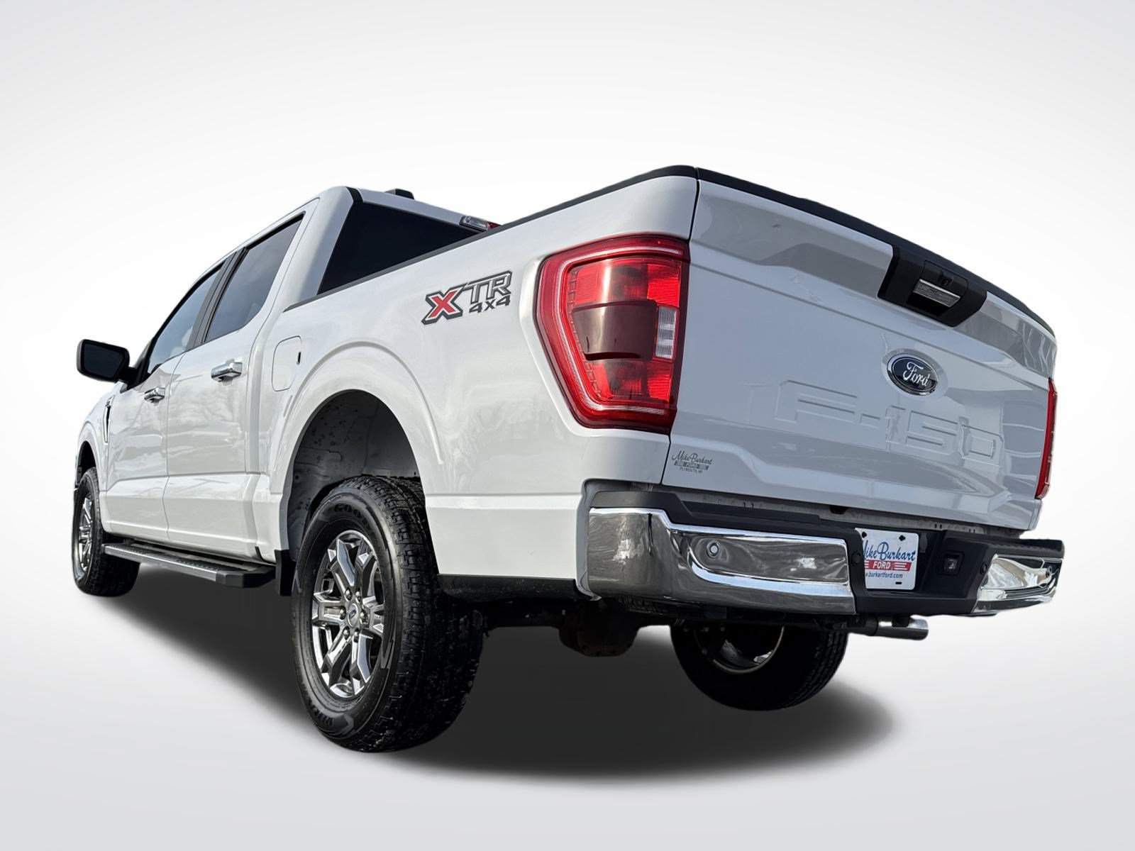 Used 2023 Ford F150 XLT w/ XTR Package AWD/4WD image 18