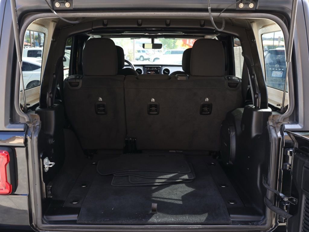 Used 2021 Jeep Wrangler Unlimited Islander image 15