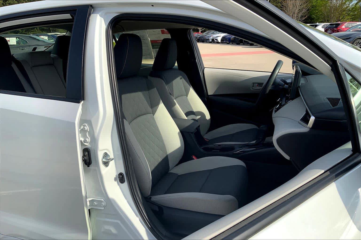 Used 2024 Toyota Corolla LE image 9