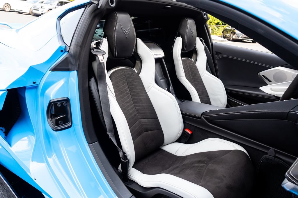 Used 2021 Chevrolet Corvette Stingray Preferred Cpe w/ Z51 Performance Package RWD image 43