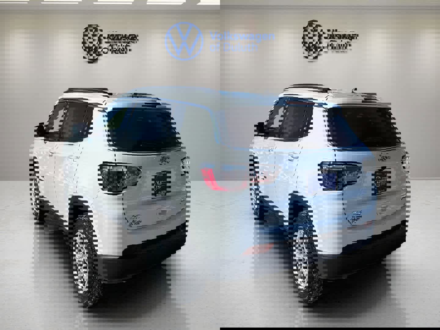 Used 2024 Jeep Compass Latitude image 9