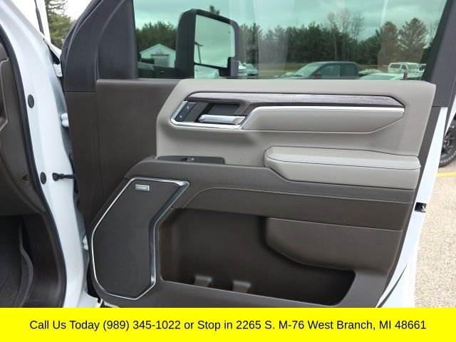 Used 2024 Chevrolet Silverado 2500 LTZ w/ LTZ Convenience Package image 47