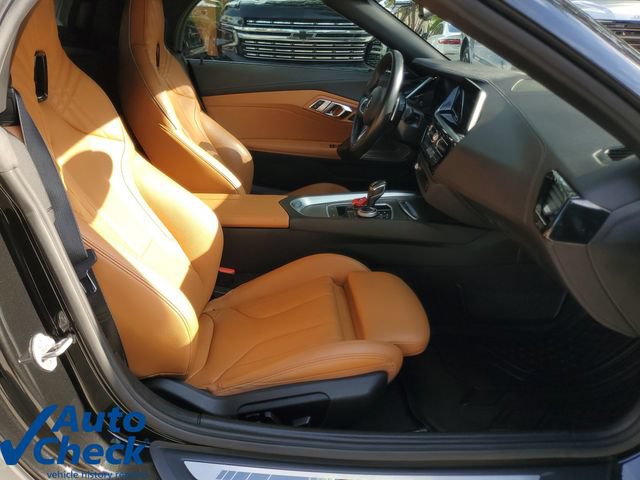 Used 2022 BMW Z4 M40i w/ Premium Package RWD image 9