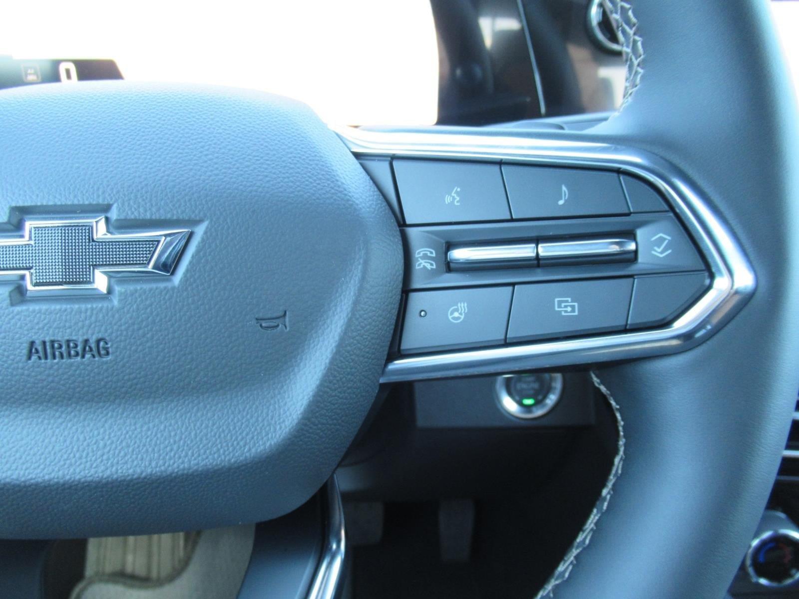 New 2027 Chevrolet Traverse Z71 w/ Enhanced Driving Package AWD/4WD image 26