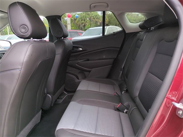 Certified 2025 Chevrolet Trax LT image 15