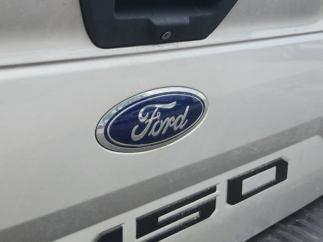 Used 2018 Ford F150 XLT w/ Equipment Group 302A Luxury AWD/4WD image 4