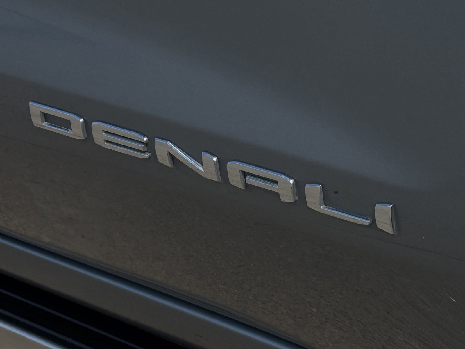 Used 2023 GMC Sierra 1500 Denali w/ Denali Reserve Package AWD/4WD image 12