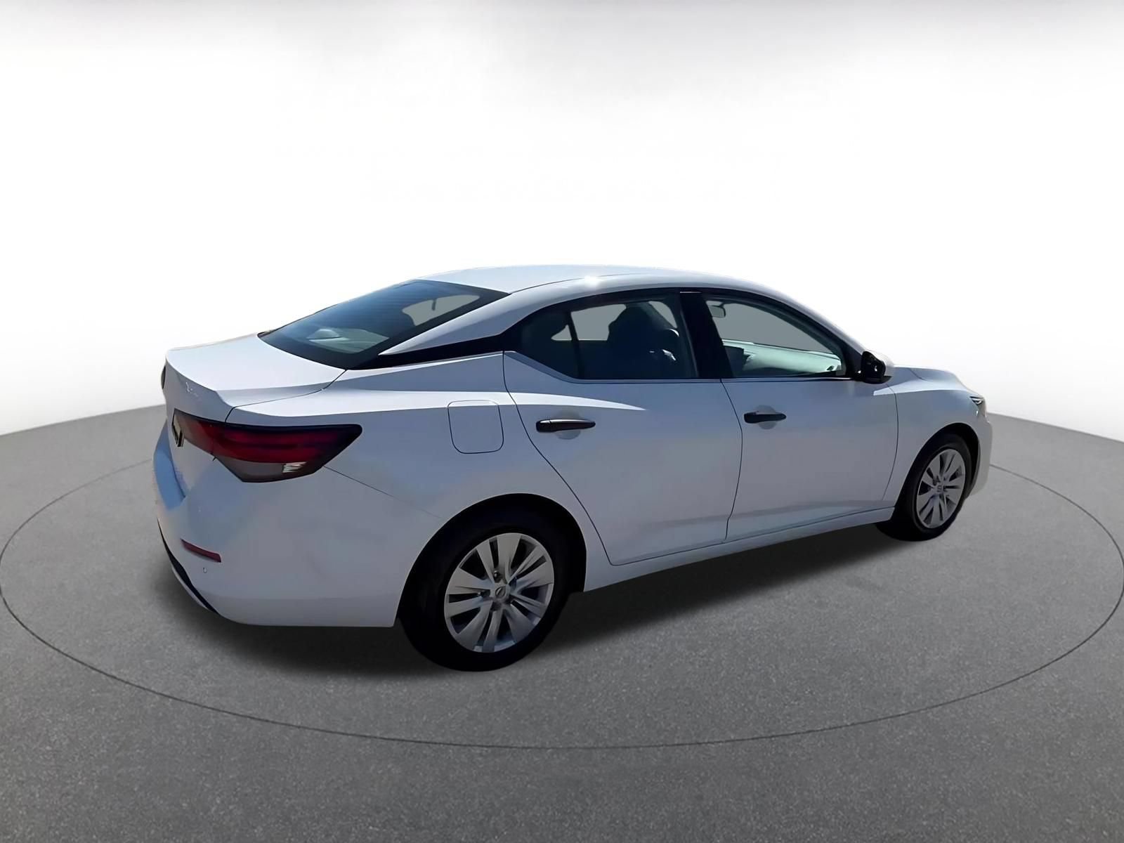 Used 2025 Nissan Sentra S FWD image 14