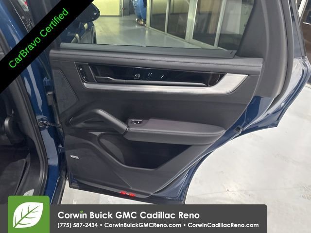 Used 2024 Porsche Cayenne S image 30