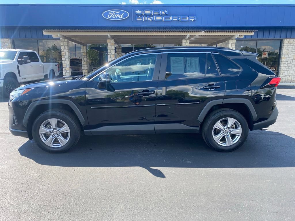 Used 2022 Toyota RAV4 XLE w/ Convenience Package AWD/4WD image 6