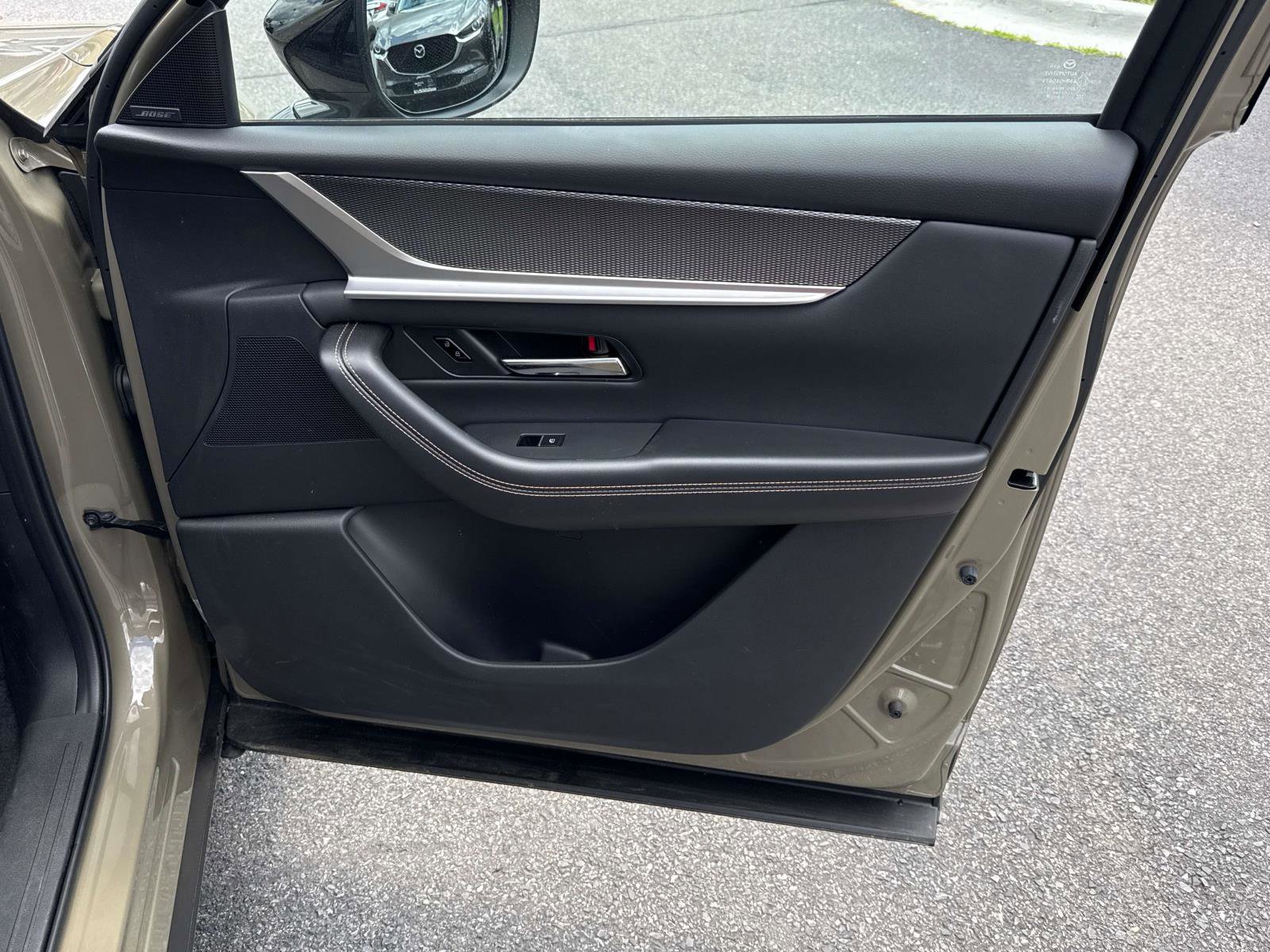 Certified 2025 MAZDA CX-70 3.3 Turbo S w/ Premium Package image 8