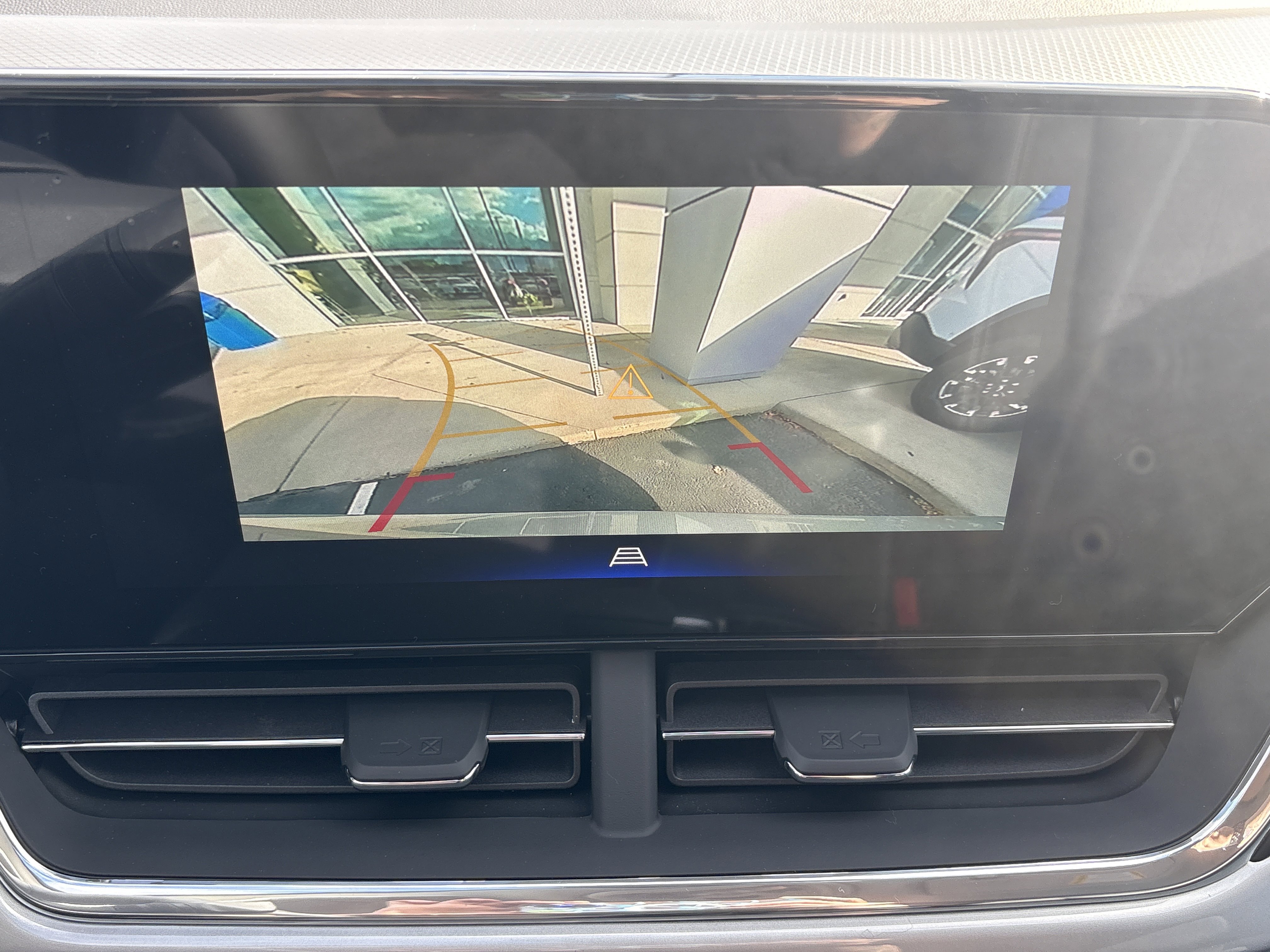 New 2026 Chevrolet Trax LT w/ Driver Confidence Package FWD image 22