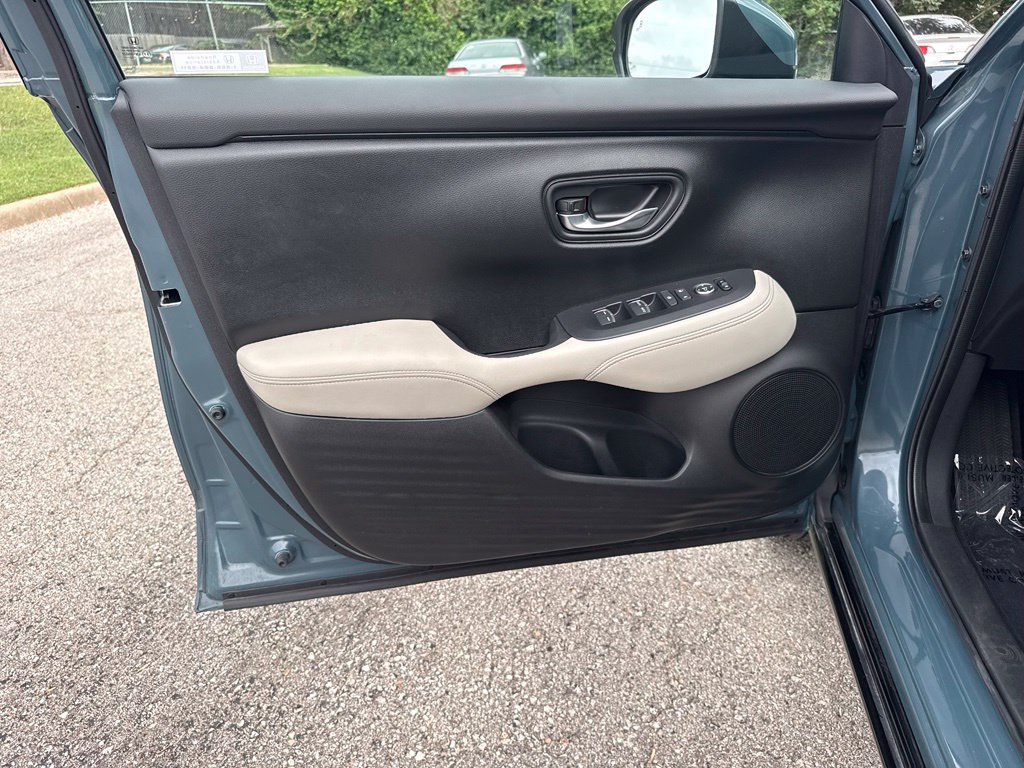 Used 2024 Honda HR-V EX-L image 13