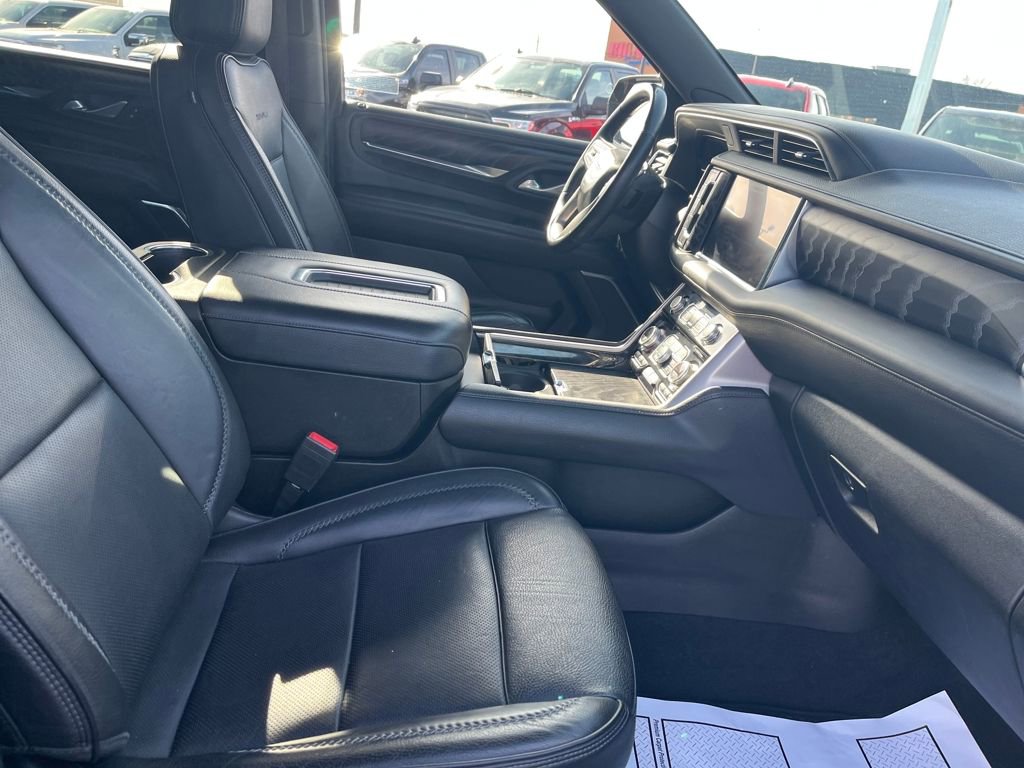 Used 2023 GMC Yukon Denali image 30