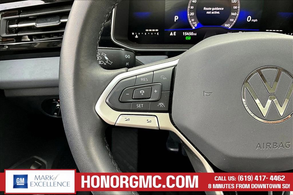 Used 2025 Volkswagen Jetta SE FWD image 11