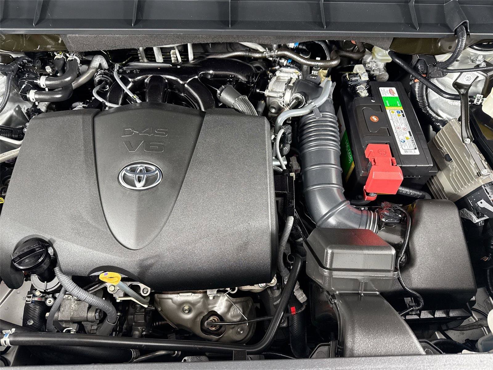 Certified 2021 Toyota Highlander Platinum AWD/4WD image 47