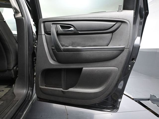 Used 2014 Chevrolet Traverse LT image 40