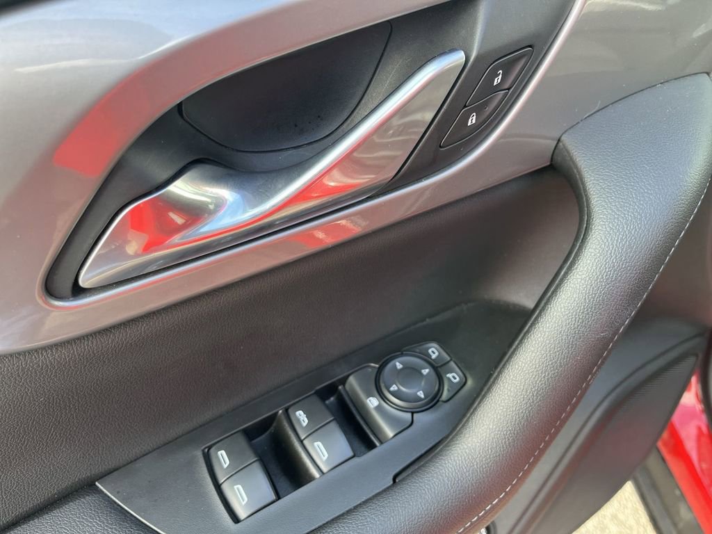 Used 2019 Chevrolet Blazer LT image 22