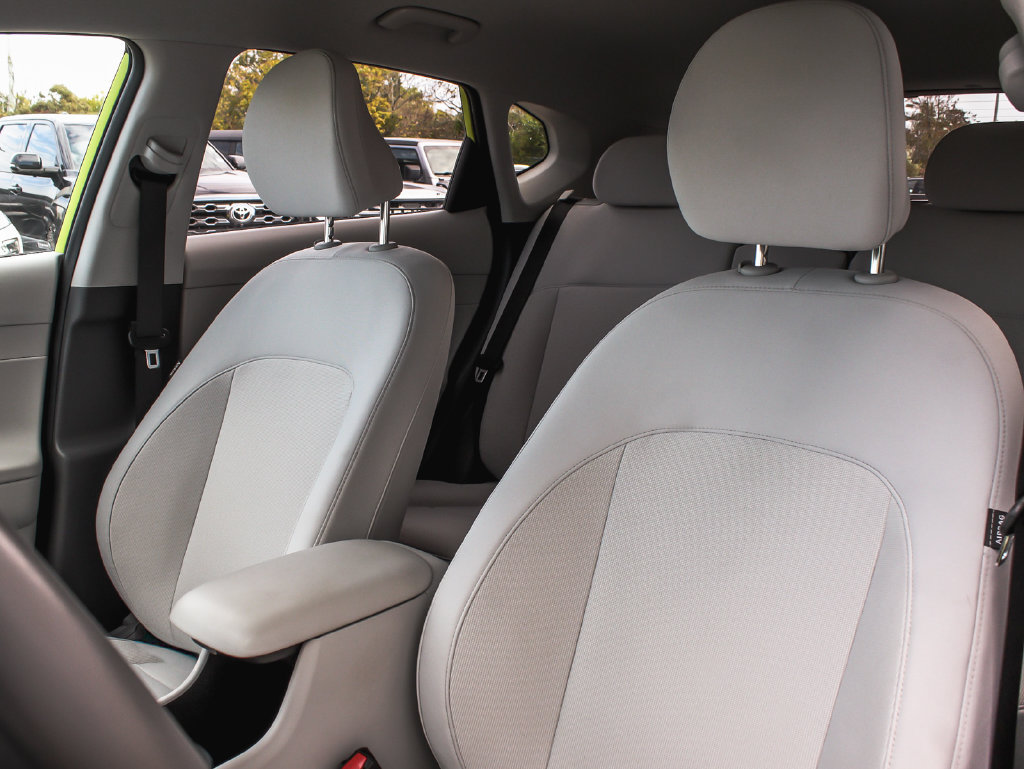 Used 2024 Hyundai Kona SEL AWD/4WD image 30