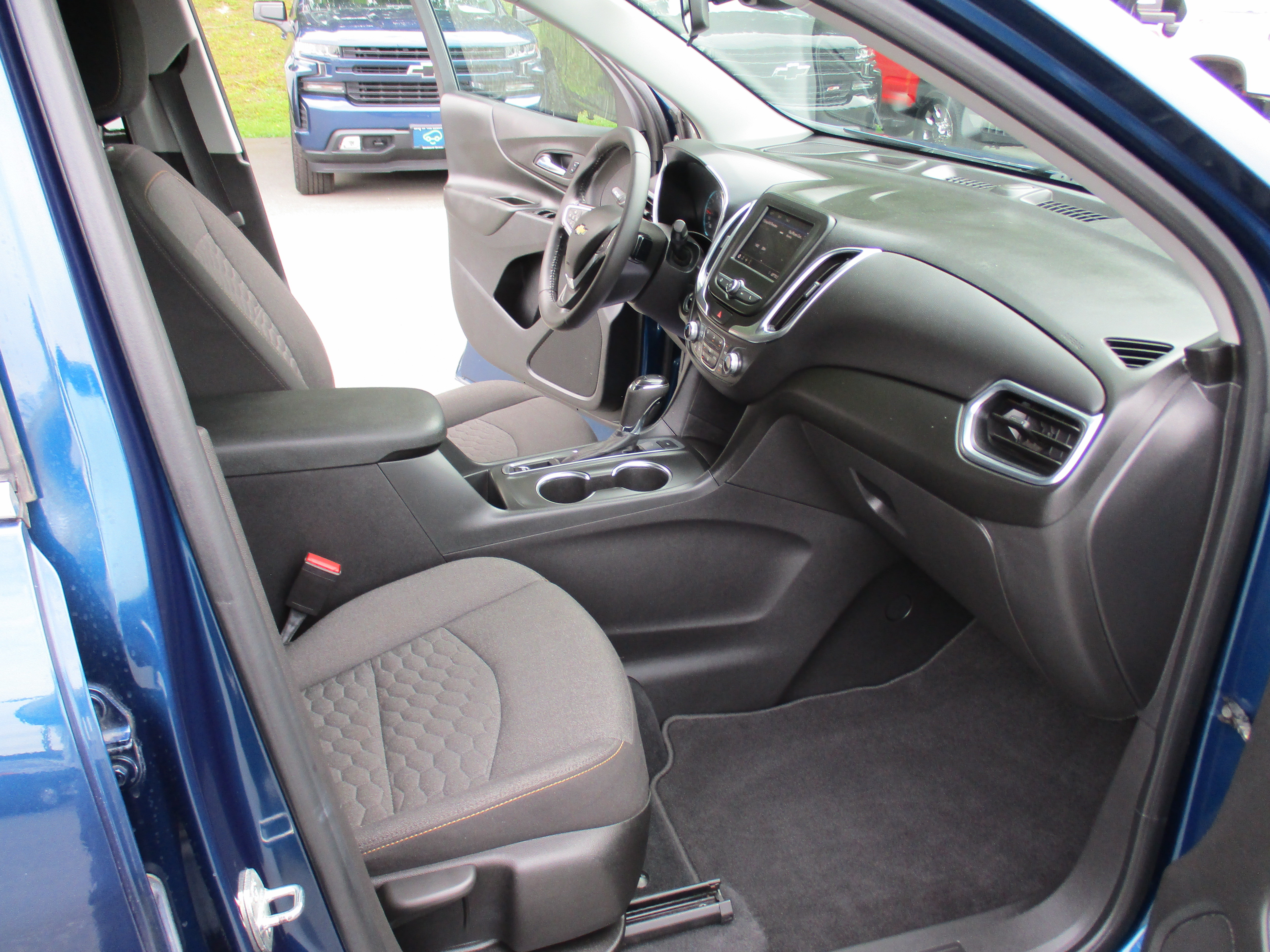 Used 2021 Chevrolet Equinox LT AWD/4WD image 16