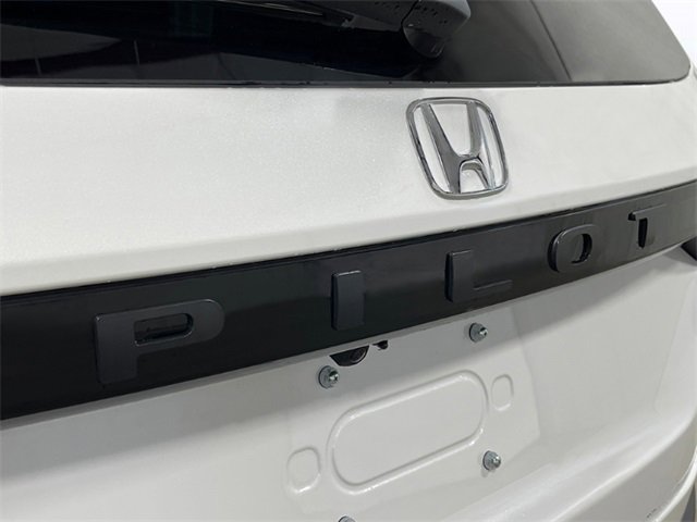 New 2025 Honda Pilot EX-L image 6