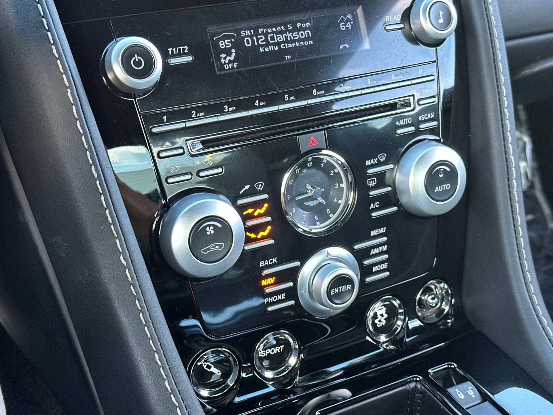 Used 2011 Aston Martin DBS Carbon Black image 21