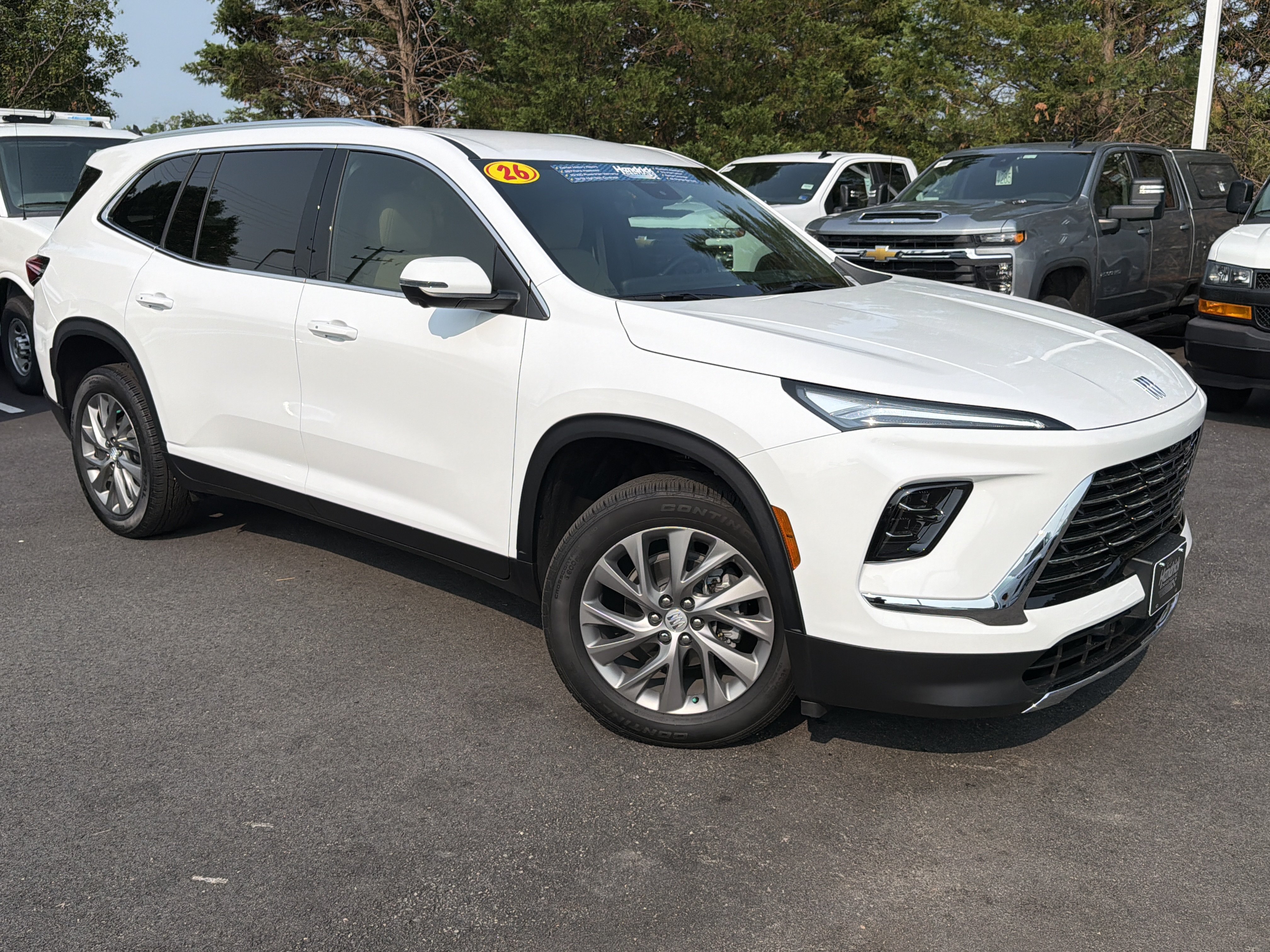 Used 2026 Buick Enclave Preferred w/ Power Package FWD image 2