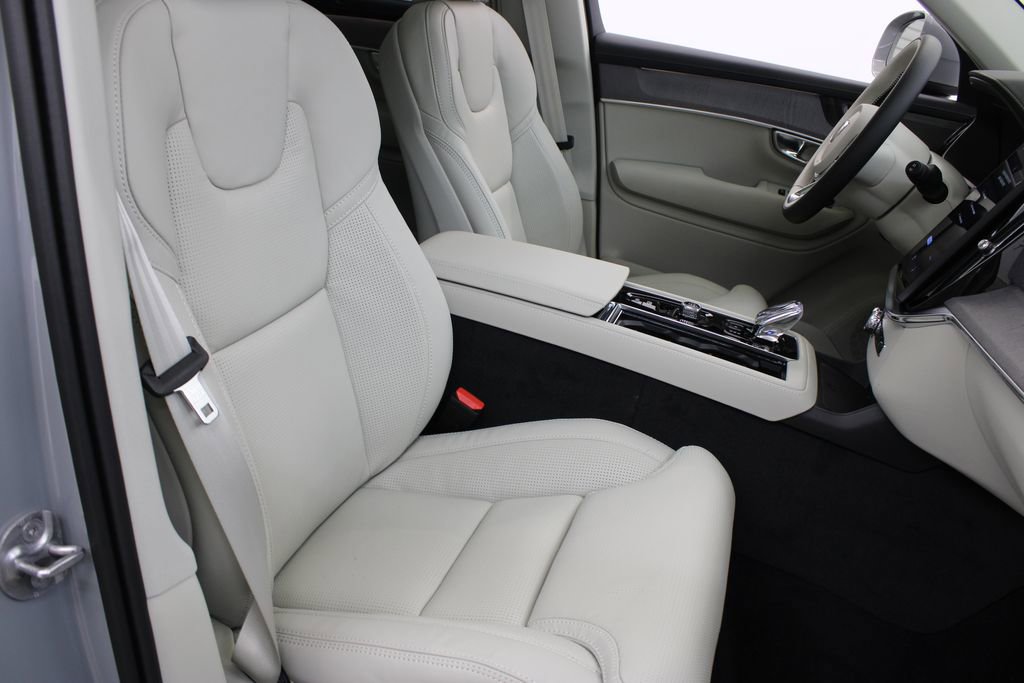 New 2026 Volvo XC90 B6 Ultra w/ Protection Package AWD/4WD image 25