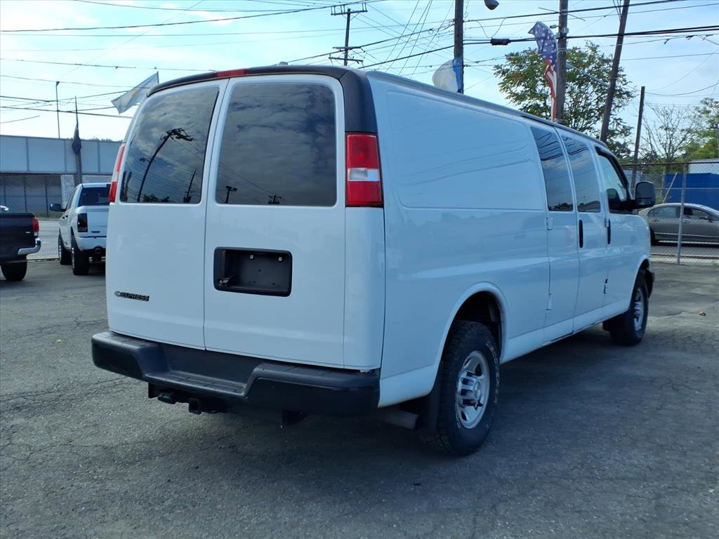 Used 2020 Chevrolet Express 2500 Extended w/ Enhanced Convenience Package RWD image 7