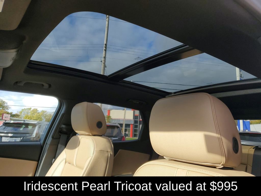 Used 2025 Chevrolet Blazer Premier w/ Driver Confidence II Package image 7