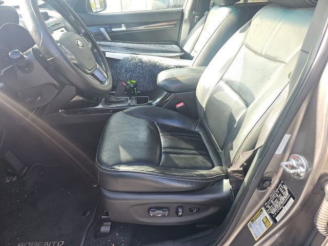 Used 2014 Kia Sorento SX image 32