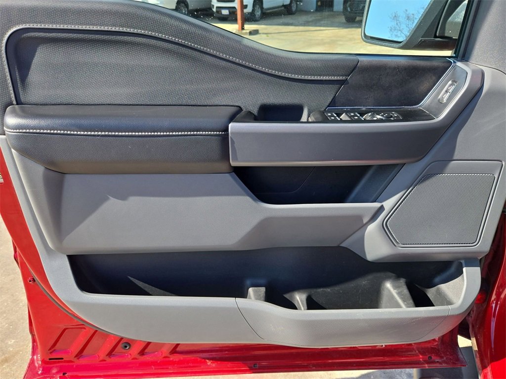 Used 2025 Ford F150 XLT w/ Equipment Group 301A Standard image 11