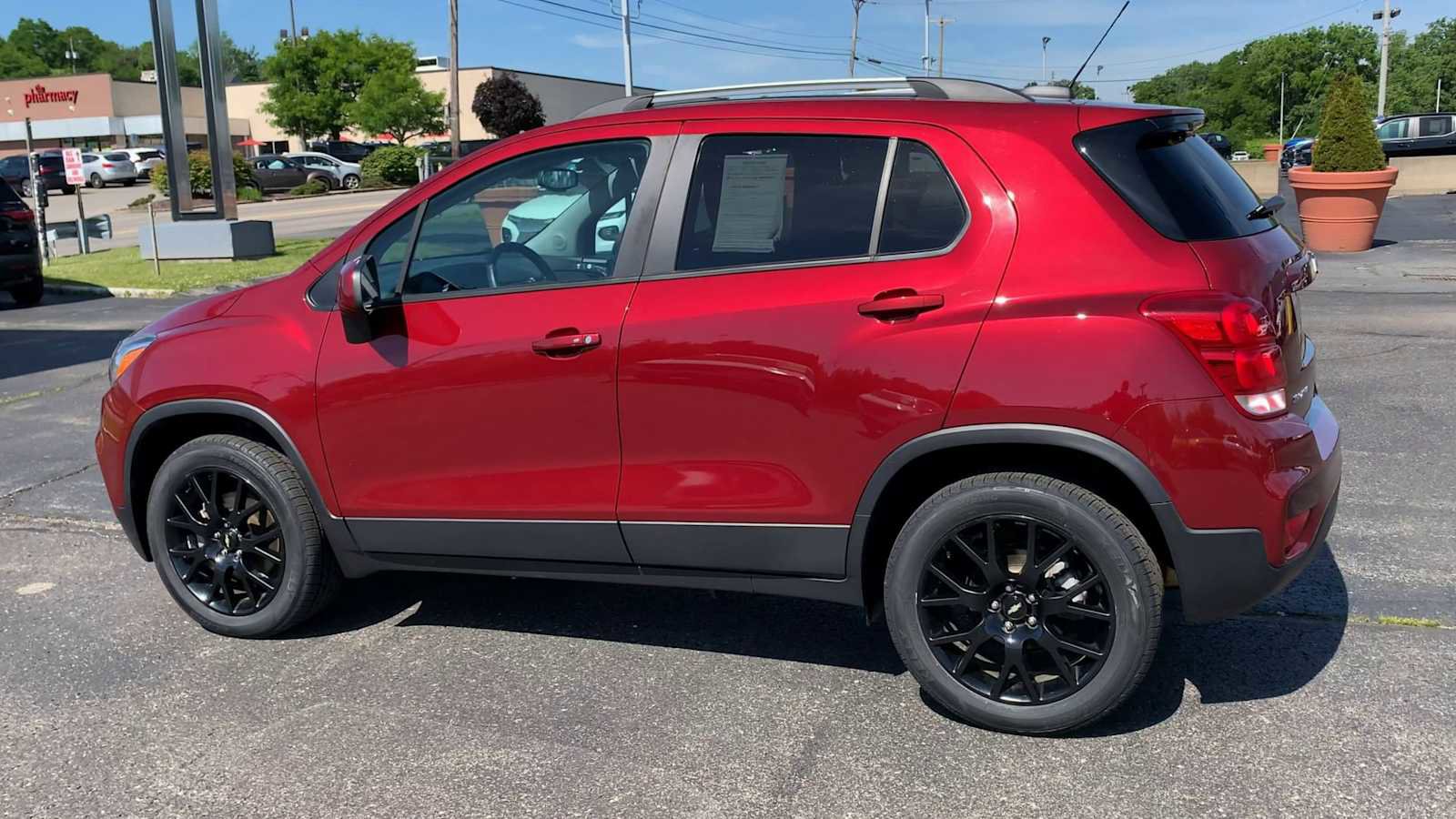 Certified 2022 Chevrolet Trax LT w/ Sport Edition AWD/4WD image 6