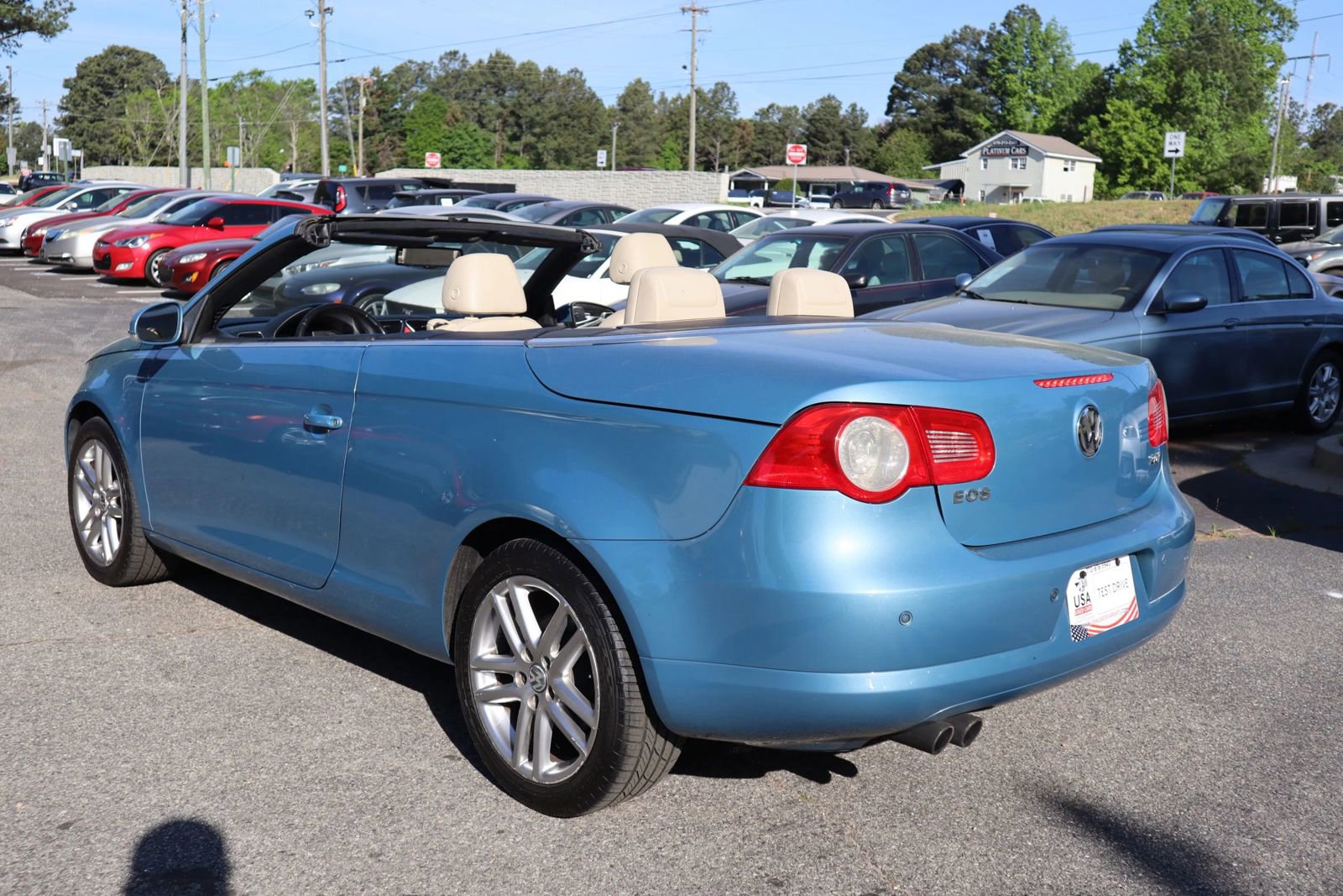 Used 2008 Volkswagen Eos Lux FWD image 4