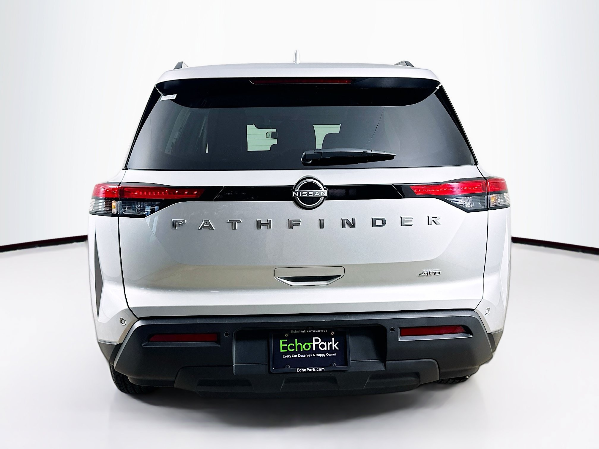 Used 2025 Nissan Pathfinder SV AWD/4WD image 7
