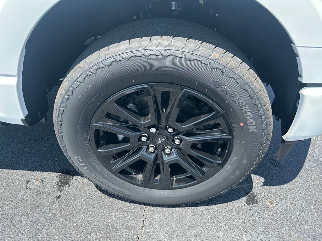 New 2025 Ford F150 Platinum w/ Equipment Group 702A High image 32