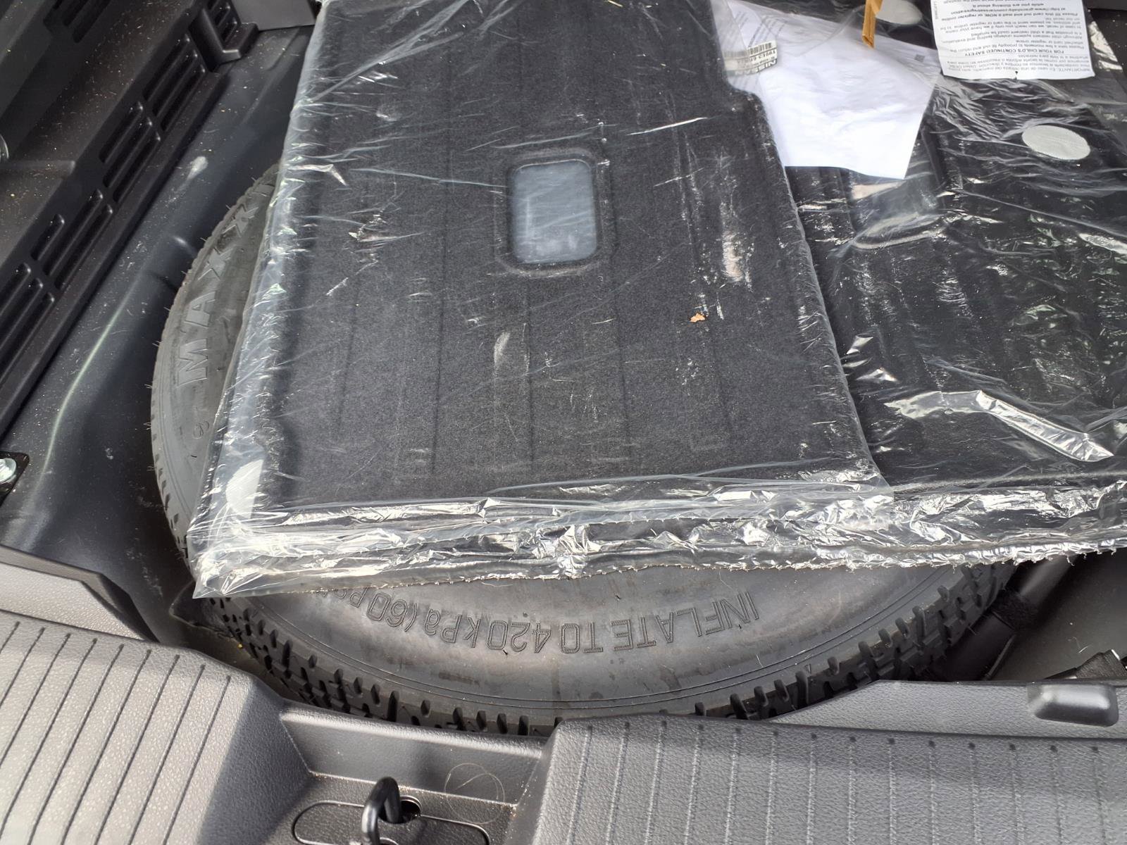 Used 2023 Nissan Rogue S image 25