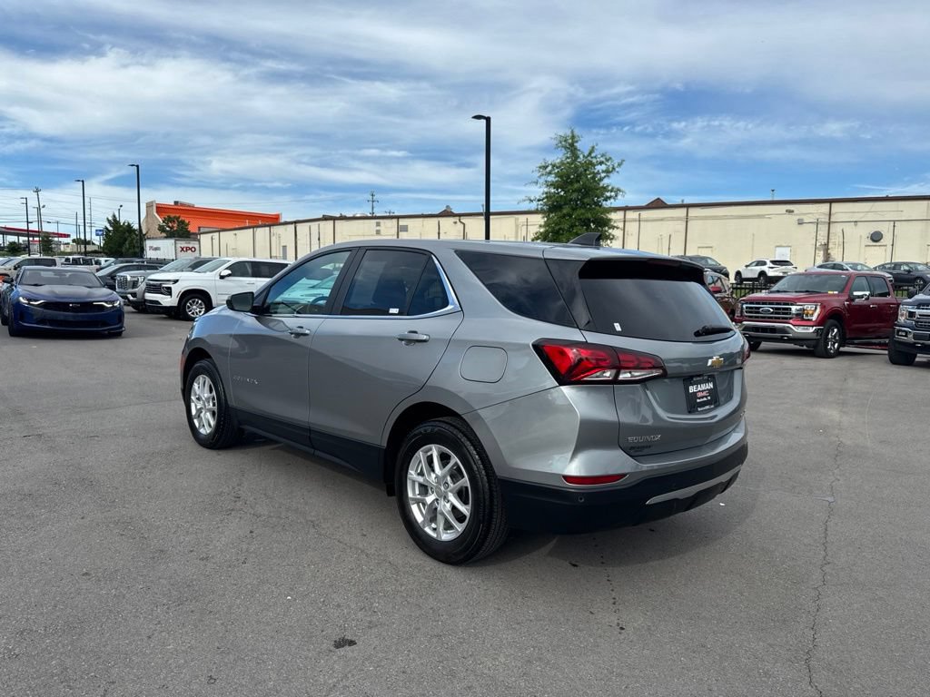 Used 2024 Chevrolet Equinox LT AWD/4WD image 5